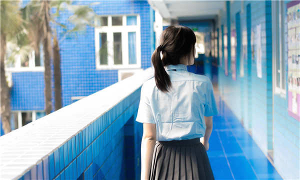 万江街道如何找到一个可以帮助我生孩子的女人？