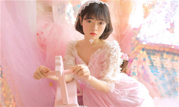 万江街道供卵试管代怀生子多少钱？这一直是很多不孕不育家庭关注的话题。在中国，不孕不育的发生率越来越高，根据《中国不孕不育现状调研报告》显示，育龄夫妇的不孕不育率从20年前的3%增长至现在的12.5%-18.2%，患者人数高达6000万以上。在这样的背景下，许多家庭通过供卵试管来实现自己的生育梦想。那么，供卵试管代怀生子的费用到底是多少呢？